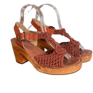 Latigo Anthropologie leather crochet clog sandal size 7